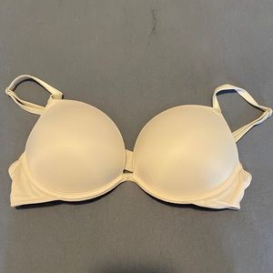 VS 3D push-up bra